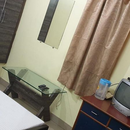 Hotel Tulsi Banda Exterior photo